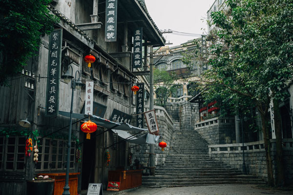 Guanlan Lake Huayi Feng Xiaogang Film Commune, Haikou, China